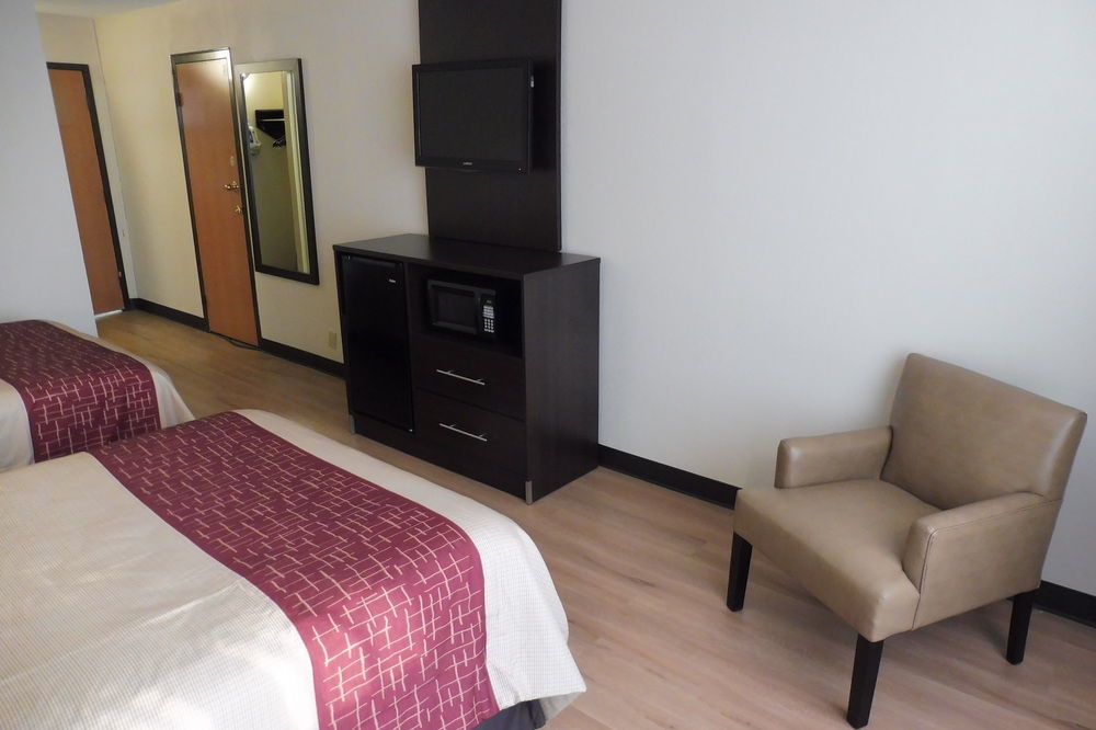 Red Roof Inn Cortland Ngoại thất bức ảnh