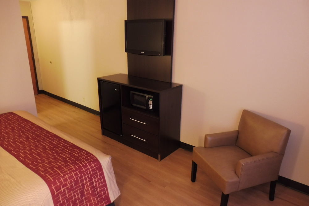 Red Roof Inn Cortland Ngoại thất bức ảnh