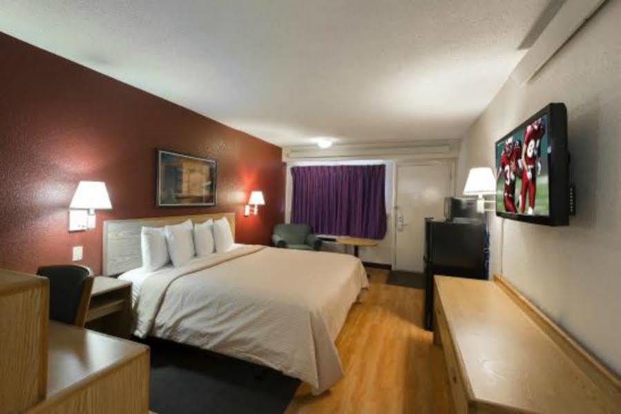 Red Roof Inn Cortland Ngoại thất bức ảnh